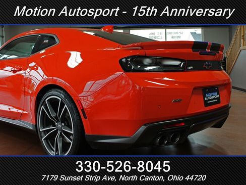 Used 2018 Chevrolet Camaro LT w/ Hot Wheels Edition RWD image 8