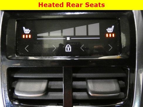 Used 2023 Volvo XC60 B5 Ultimate w/ Climate Package image 29