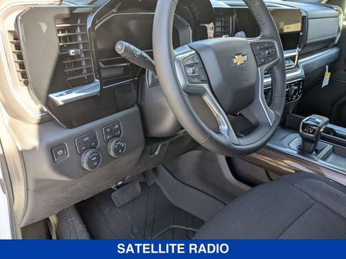 New 2025 Chevrolet Silverado 1500 LT w/ Safety Package AWD/4WD image 15