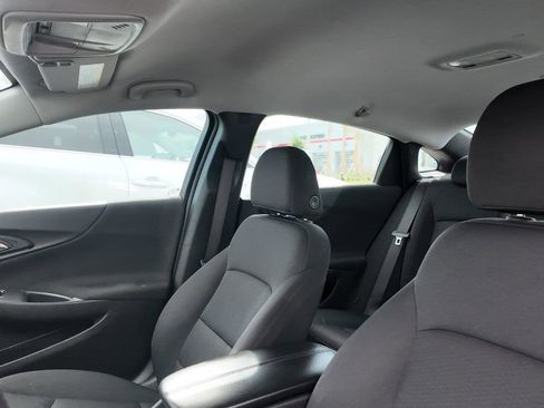 Used 2025 Chevrolet Malibu LT image 8