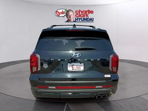 Used 2025 Hyundai Palisade XRT FWD image 3