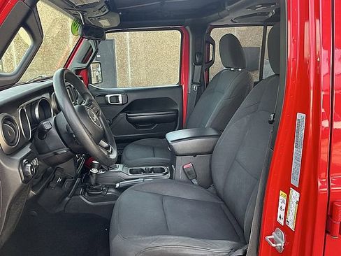 Used 2018 Jeep Wrangler Unlimited Sport image 17