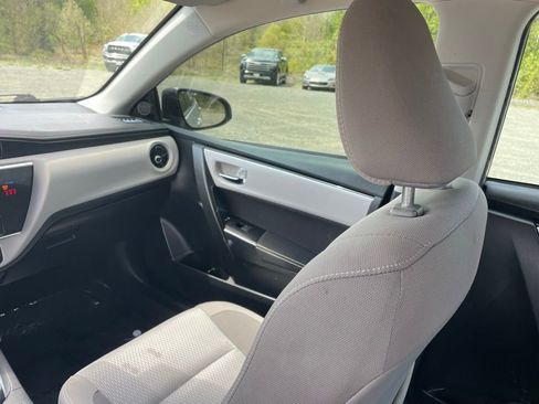 Used 2019 Toyota Corolla LE w/ Body Protection Package FWD image 17