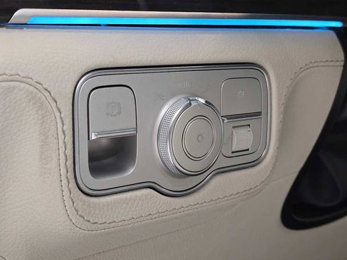 Used 2024 Mercedes-Benz GLE 350 4MATIC image 24