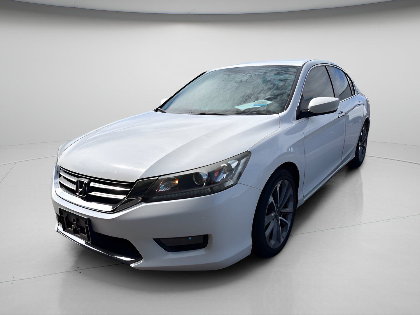 Used 2015 Honda Accord Sport image 2