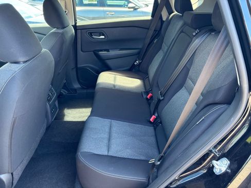Used 2025 Nissan Rogue SV FWD image 23