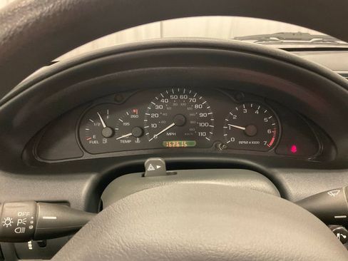 Used 2003 Chevrolet Cavalier Coupe w/ Preferred Equipment Group image 2