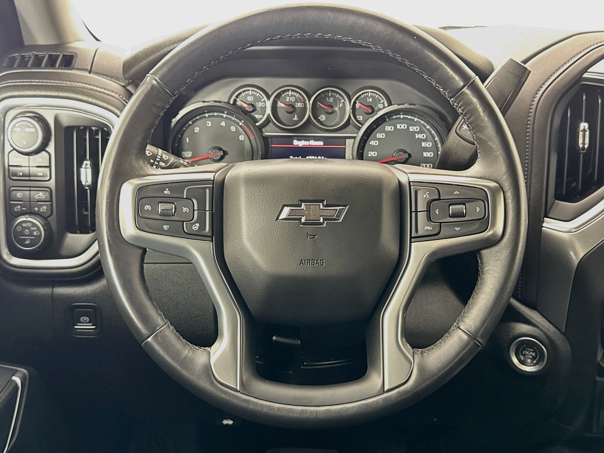 Used 2022 Chevrolet Silverado 1500 RST AWD/4WD image 4