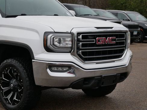 Used 2016 GMC Sierra 1500 SLE image 3