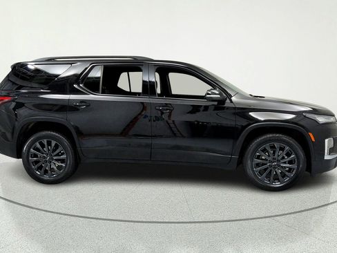 Used 2023 Chevrolet Traverse RS FWD image 6