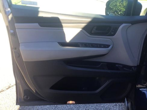 Used 2023 Honda Odyssey EX-L image 14