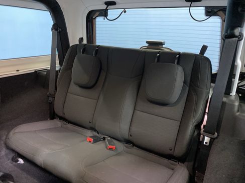 Certified 2020 Jeep Wrangler Sport image 21