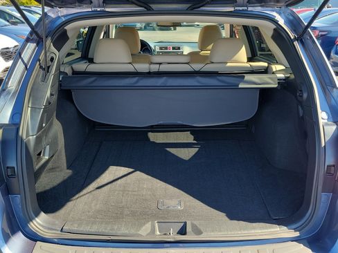 Used 2017 Subaru Outback 2.5i Limited image 12