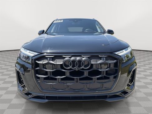 Certified 2025 Audi SQ7 Prestige w/ Prestige Package AWD/4WD image 8