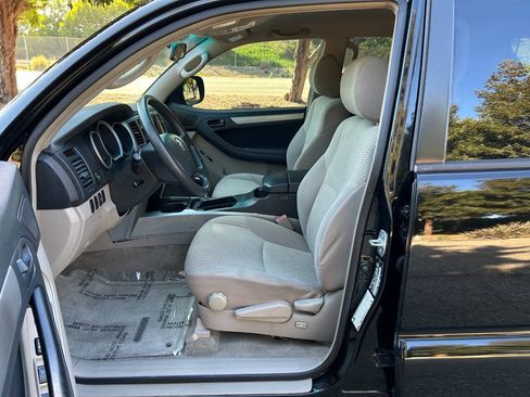 Used 2006 Toyota 4Runner SR5 RWD image 26