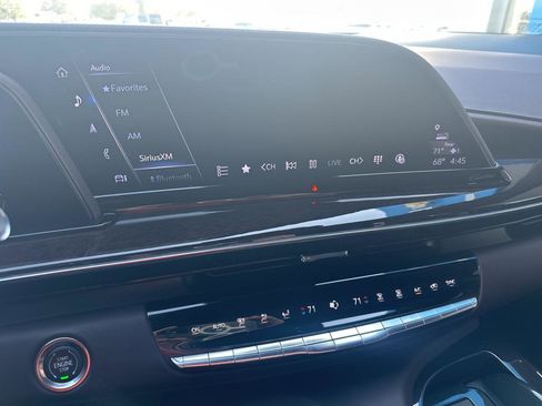 Used 2023 Cadillac Escalade Sport Platinum image 25