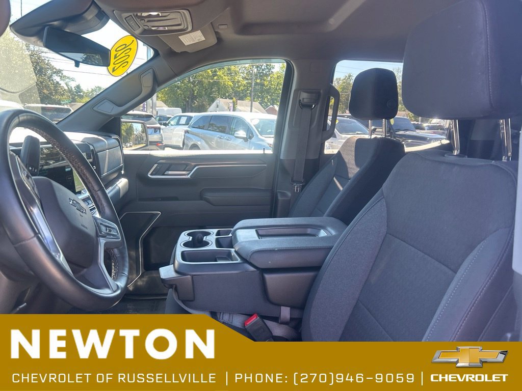 Used 2026 Chevrolet Silverado 1500 RST w/ RST Select Package AWD/4WD image 4