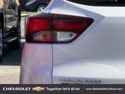 Used 2023 Chevrolet TrailBlazer LS image 9