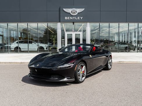 Used 2024 Ferrari Roma Spider RWD image 1