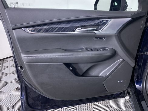 Used 2022 Cadillac XT6 Premium Luxury w/ Technology Package image 23