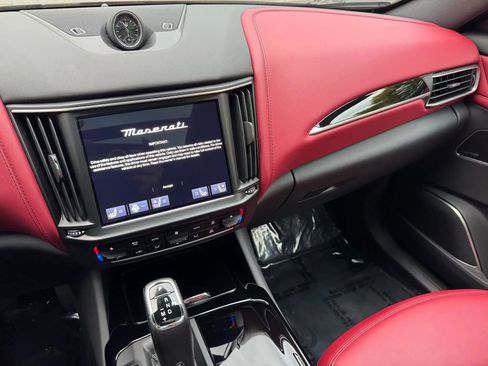 Used 2022 Maserati Levante GT image 36