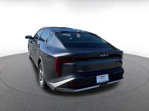 Used 2025 Kia K4 LXS image 11