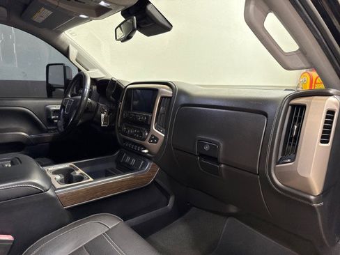 Used 2018 GMC Sierra 3500 Denali w/ Duramax Plus Package image 59