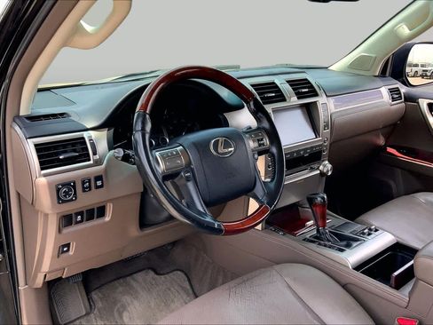 Used 2011 Lexus GX 460 w/ Convenience Pkg AWD/4WD image 16