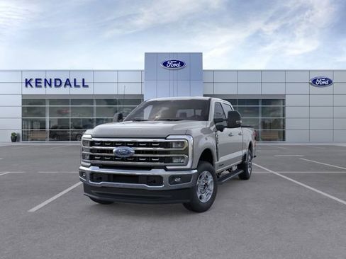 New 2026 Ford F250 XLT w/ XLT Premium Package AWD/4WD image 2