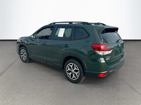 Certified 2023 Subaru Forester Premium AWD/4WD image 5