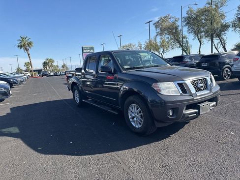 Used 2014 Nissan Frontier SV RWD image 6