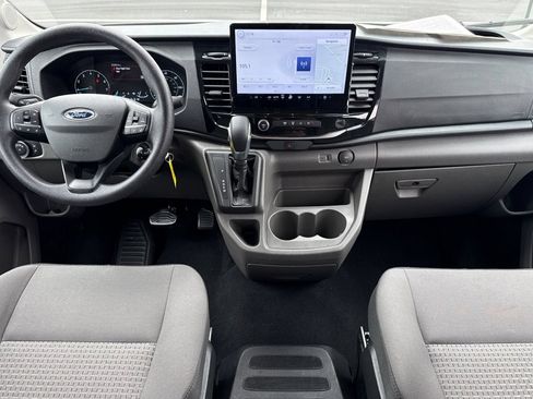 Used 2025 Ford Transit 350 XLT RWD image 18