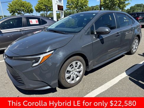 Used 2023 Toyota Corolla LE FWD image 7