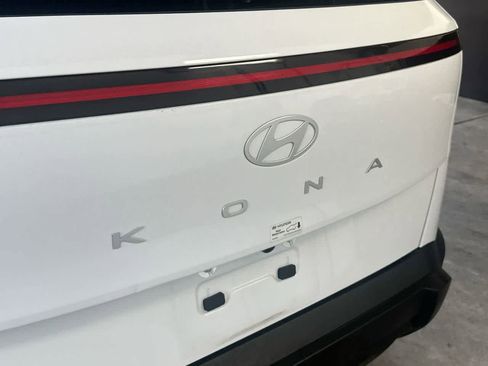 Used 2024 Hyundai Kona SEL FWD image 10