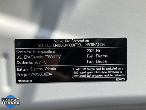 Used 2023 Volvo XC40 Recharge Plus image 13