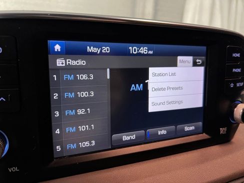 Used 2019 Hyundai Santa Fe SE FWD image 32