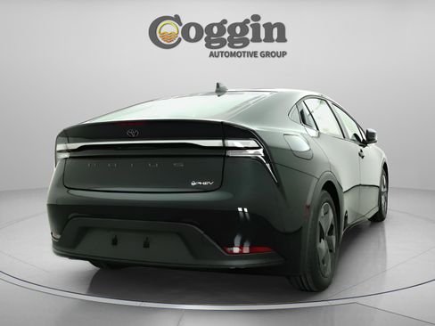 New 2026 Toyota Prius Plug-In Hybrid image 16