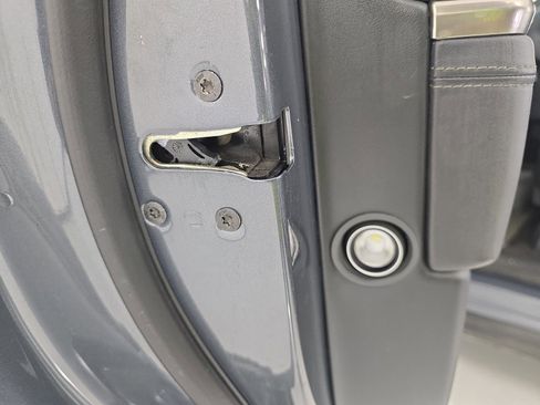 Used 2023 Rivian R1S Launch Edition AWD/4WD image 32