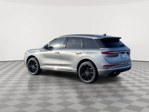 Used 2023 Lincoln Corsair Reserve w/ Equipment Group 201A image 6