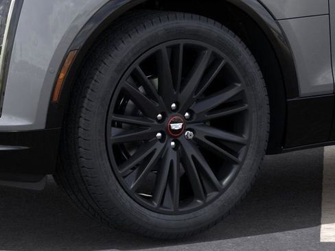 New 2025 Cadillac Lyriq Sport image 9