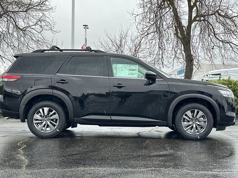 New 2026 Nissan Pathfinder SV image 3