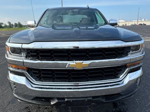 Used 2017 Chevrolet Silverado 1500 LT w/ All Star Edition AWD/4WD image 2