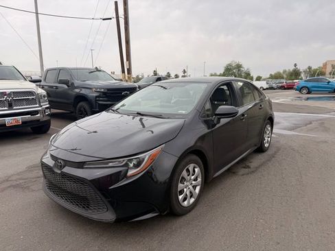 Used 2020 Toyota Corolla LE image 6