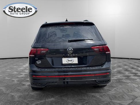 Used 2022 Volkswagen Tiguan SE R-Line FWD image 4