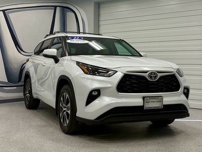 Used 2023 Toyota Highlander XLE