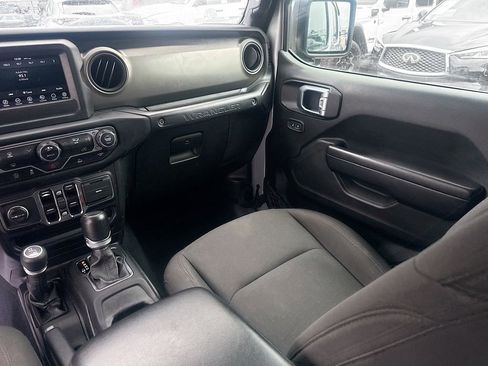 Used 2023 Jeep Wrangler Unlimited Sport AWD/4WD image 26