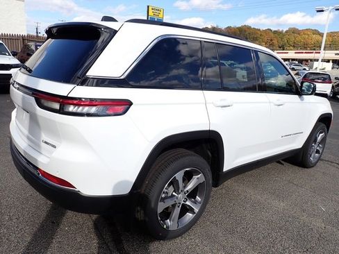 New 2025 Jeep Grand Cherokee Limited w/ MOPAR Finishing Package image 7