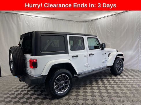 Used 2023 Jeep Wrangler Unlimited Sahara image 3