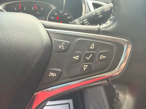 Used 2021 Chevrolet Equinox Premier w/ Redline Edition FWD image 17