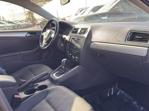 Used 2011 Volkswagen Jetta TDI image 19